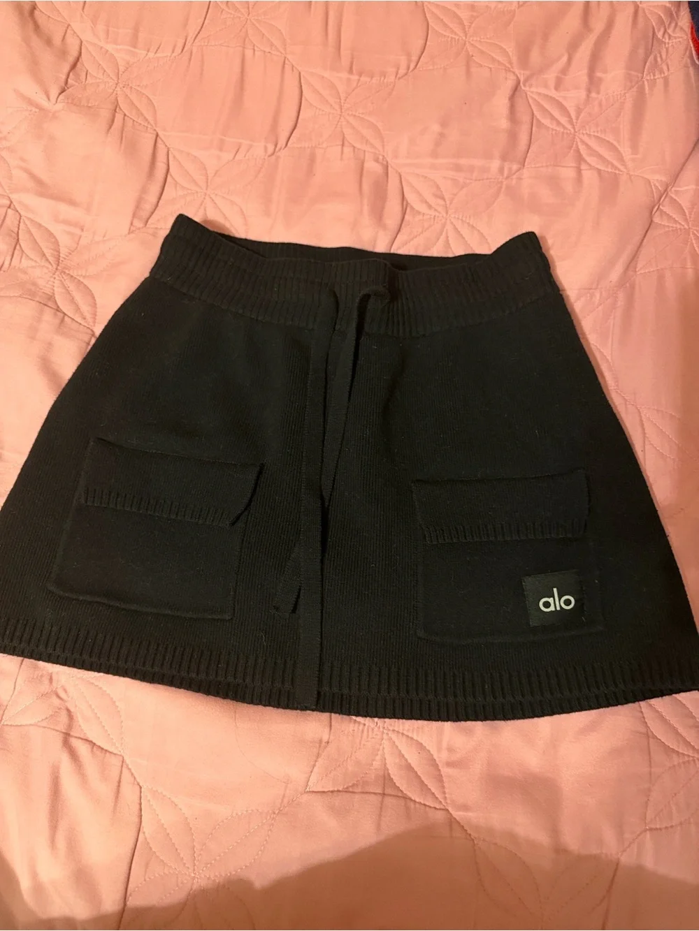 ALO Yoga Black Knit Mini Skirt with Front Pockets